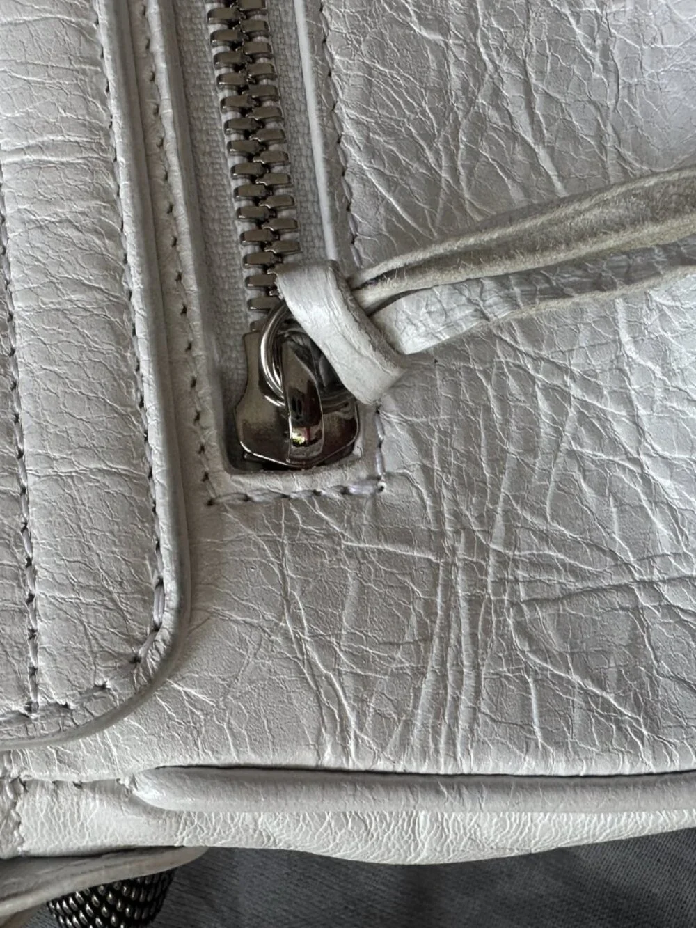 Balenciaga Le Cagole Small Sling Bag Authentic White